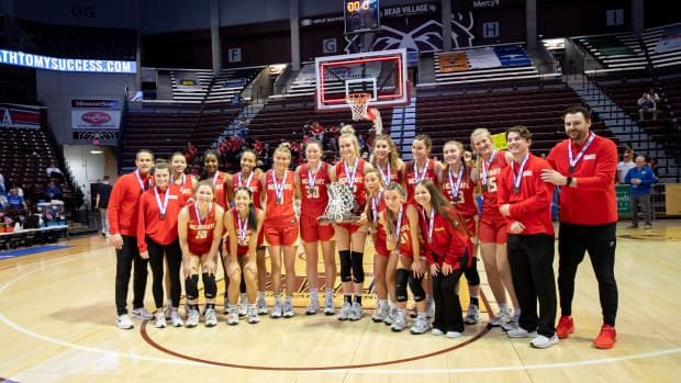 Incarnate Word-Rock Bridge Missouri girls basketball March 18 2023 Ron Rigdon 19318